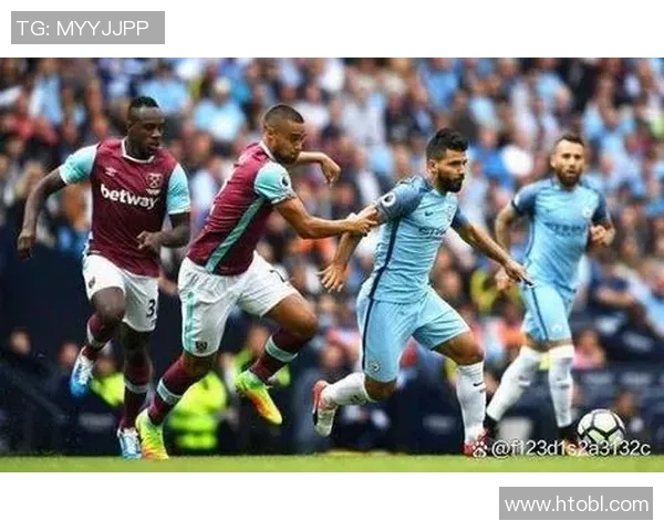 埃弗顿主场迎战莱切斯特全力争胜展现球队实力与斗志 埃弗顿主场迎战莱切斯特全力争胜展现球队实力与斗志