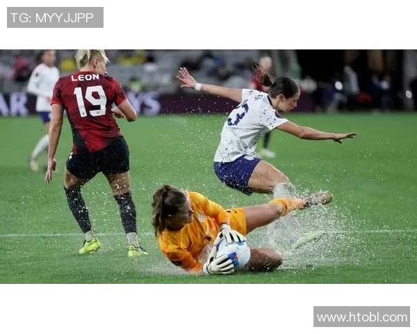 美国女足与俄罗斯女足激战正酣谁将赢得这场国际友谊赛的胜利