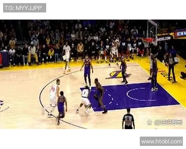 2013年湖人与快船激战回顾CCTV精彩瞬间重温篮球经典对决 2013年湖人与快船激战回顾CCTV精彩瞬间重温篮球经典对决