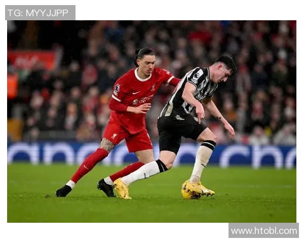 曼联主场迎战般尼茅夫争夺英超积分榜关键战役